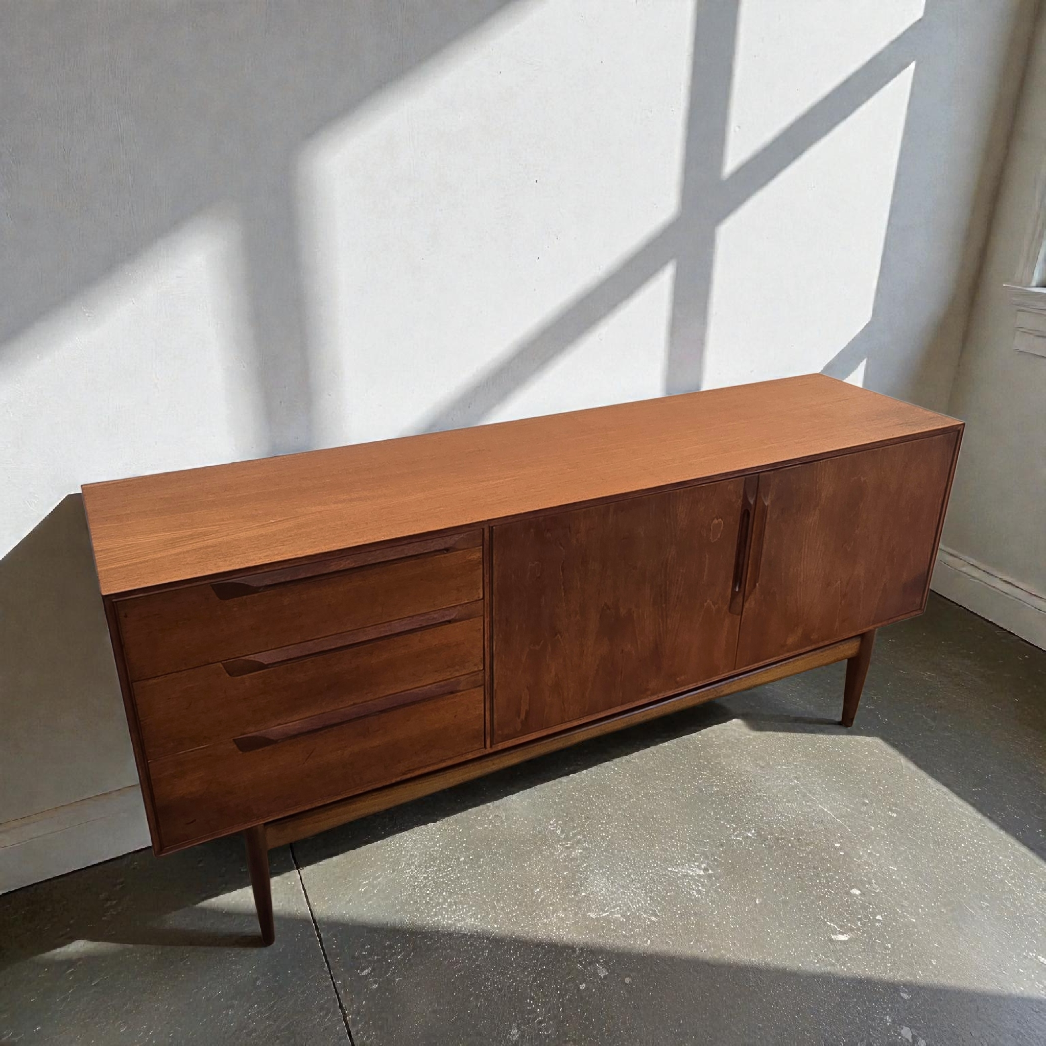 Mcintosh Eden Sideboard