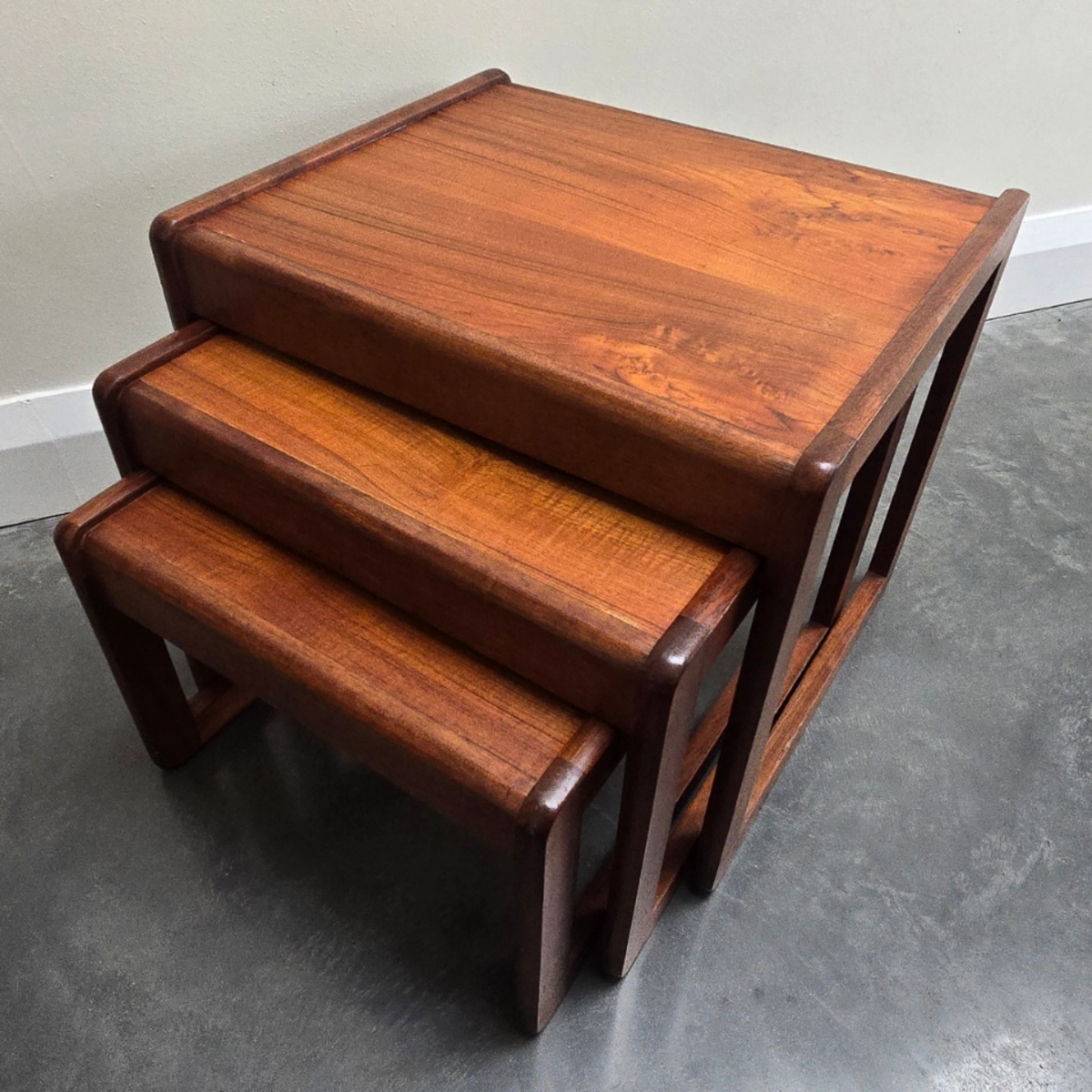 Mid Century Sunelm Nest of Tables