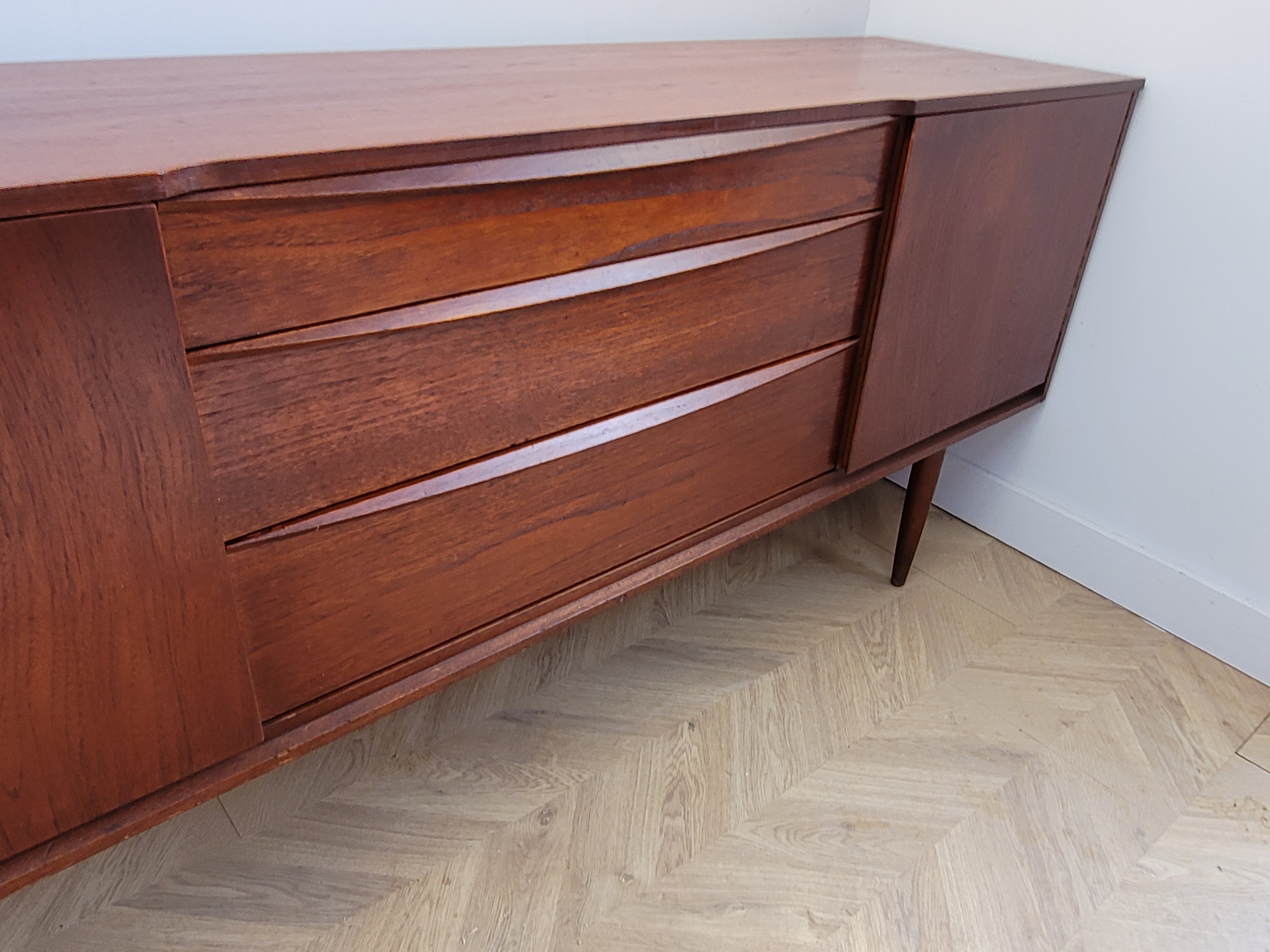 Austinsuite Sideboard