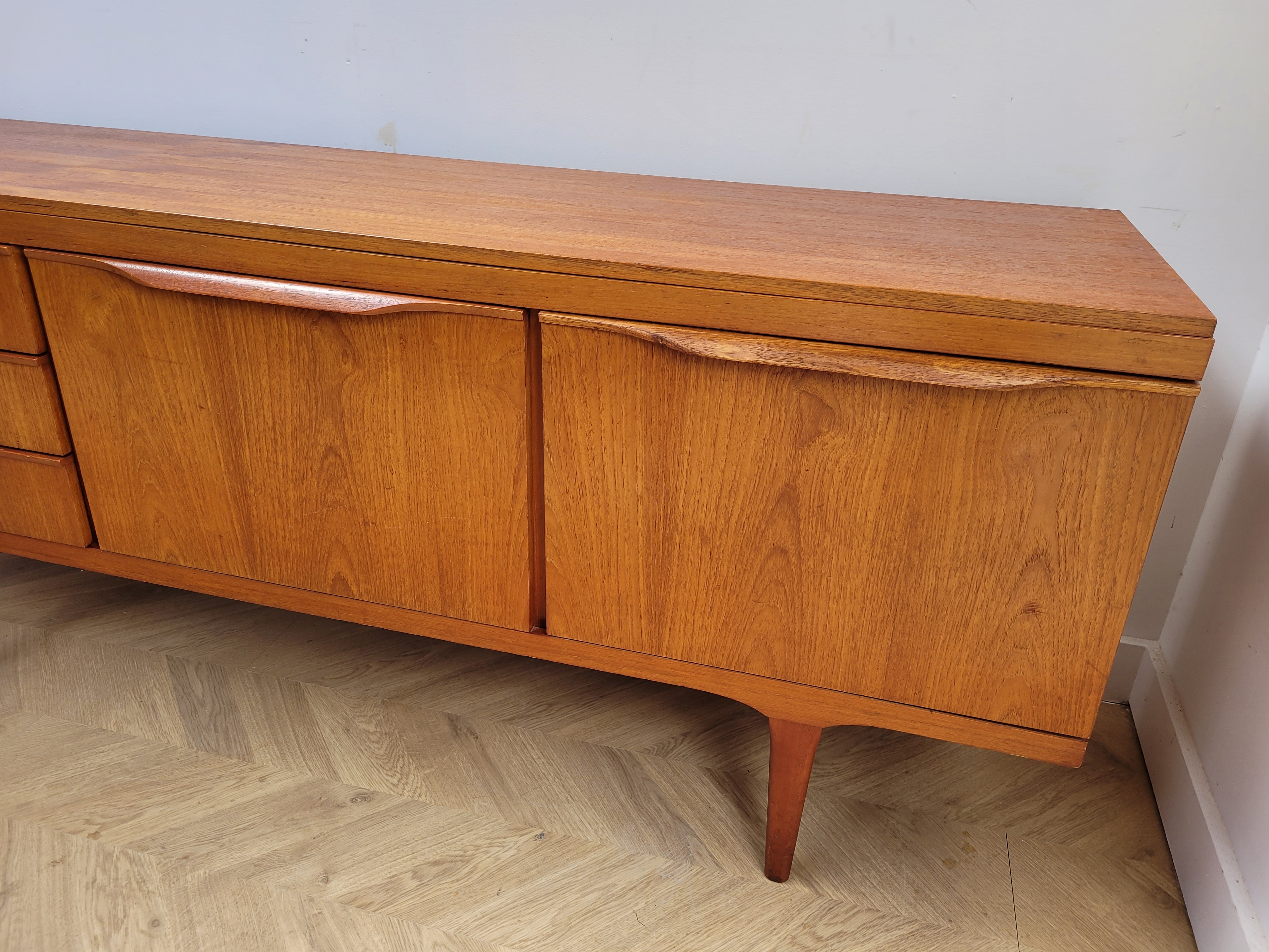 Elliots of Newbury Sideboard