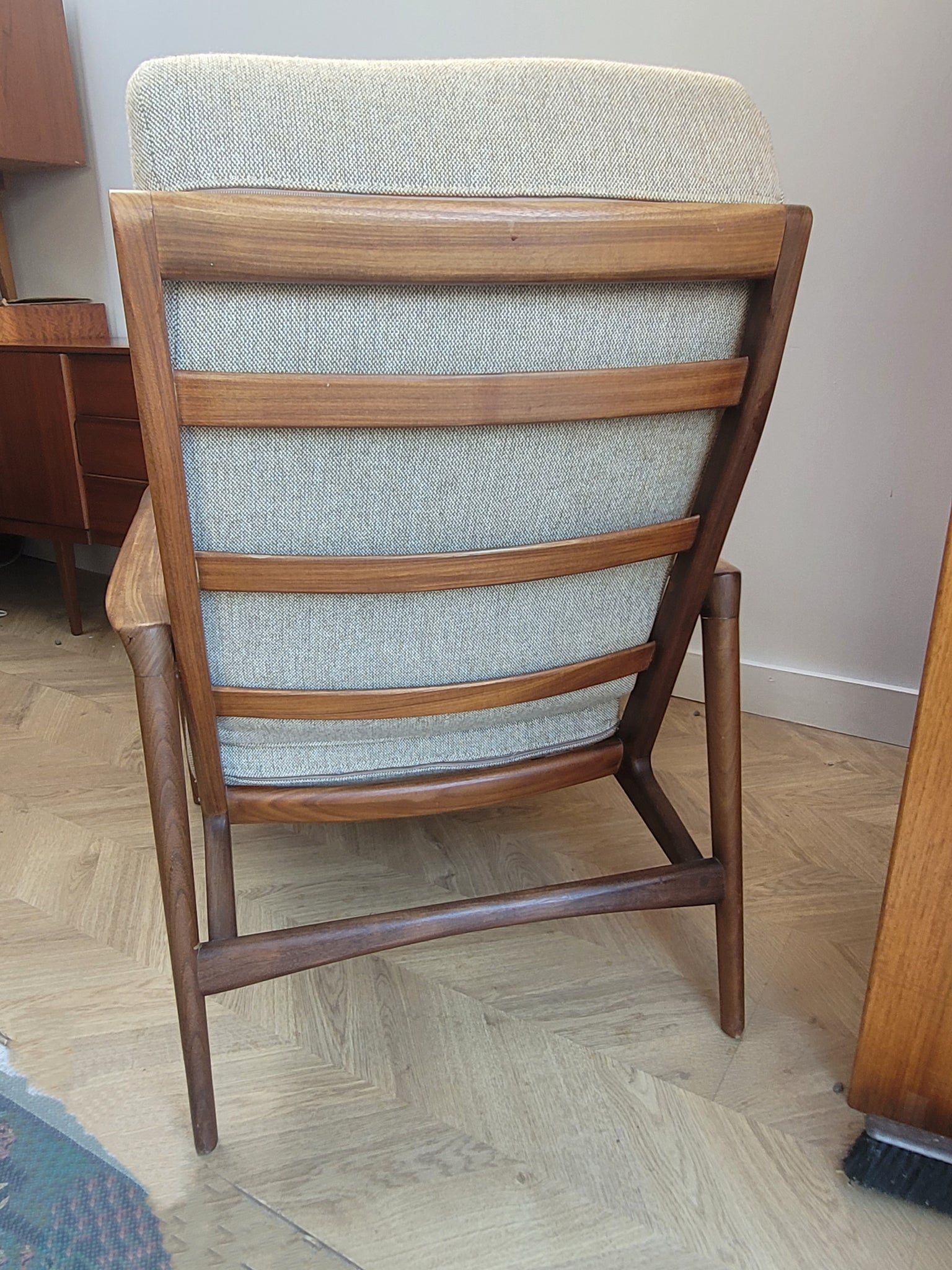 Guy Rogers 'New Yorker' High Back Chair