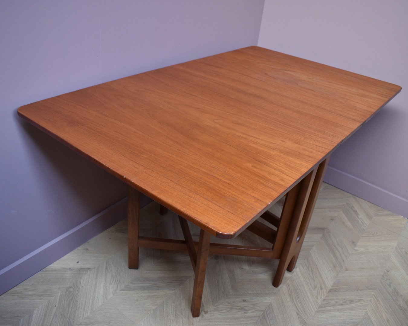 Teak gateleg drop leaf table