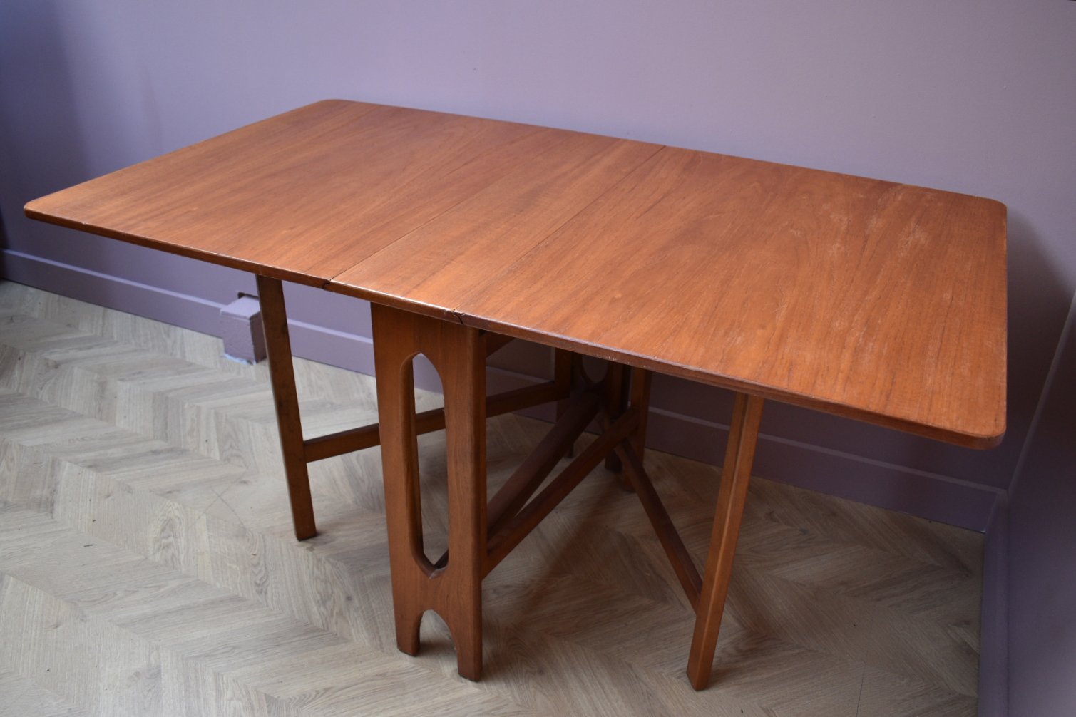 Teak gateleg drop leaf table