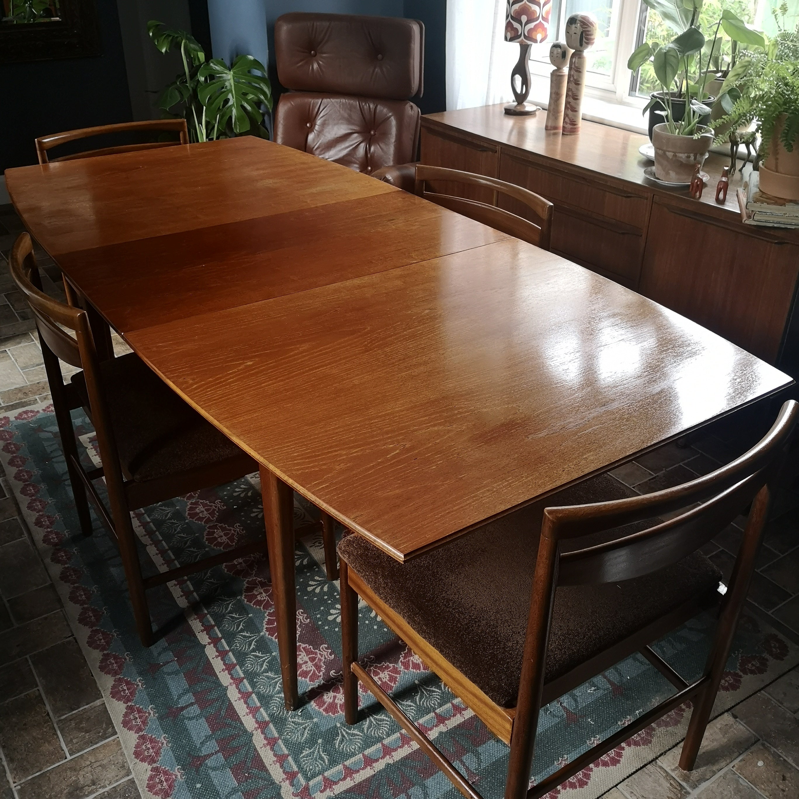 Mcintosh teak extended table & 4 chairs