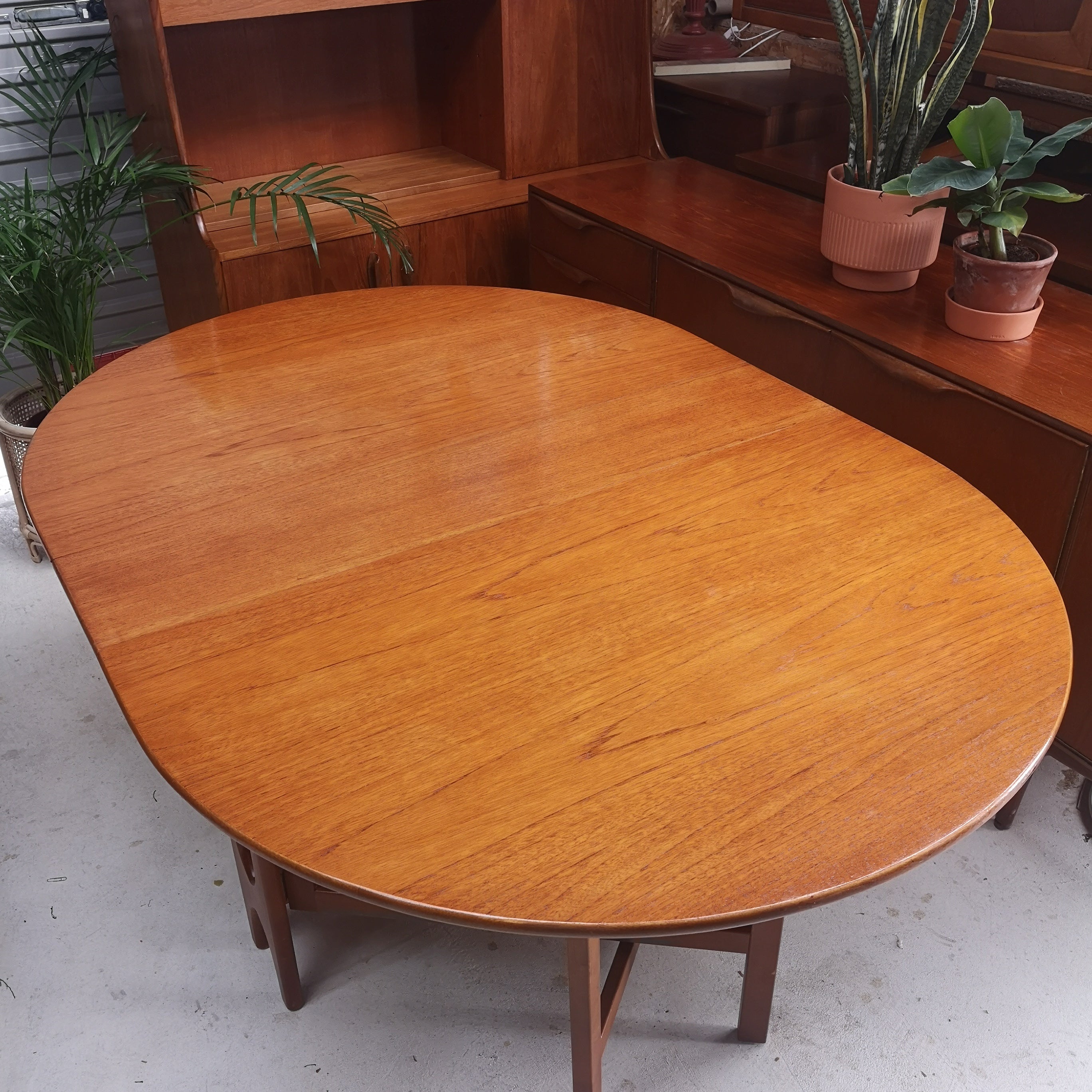 Mcintosh teak gateleg table