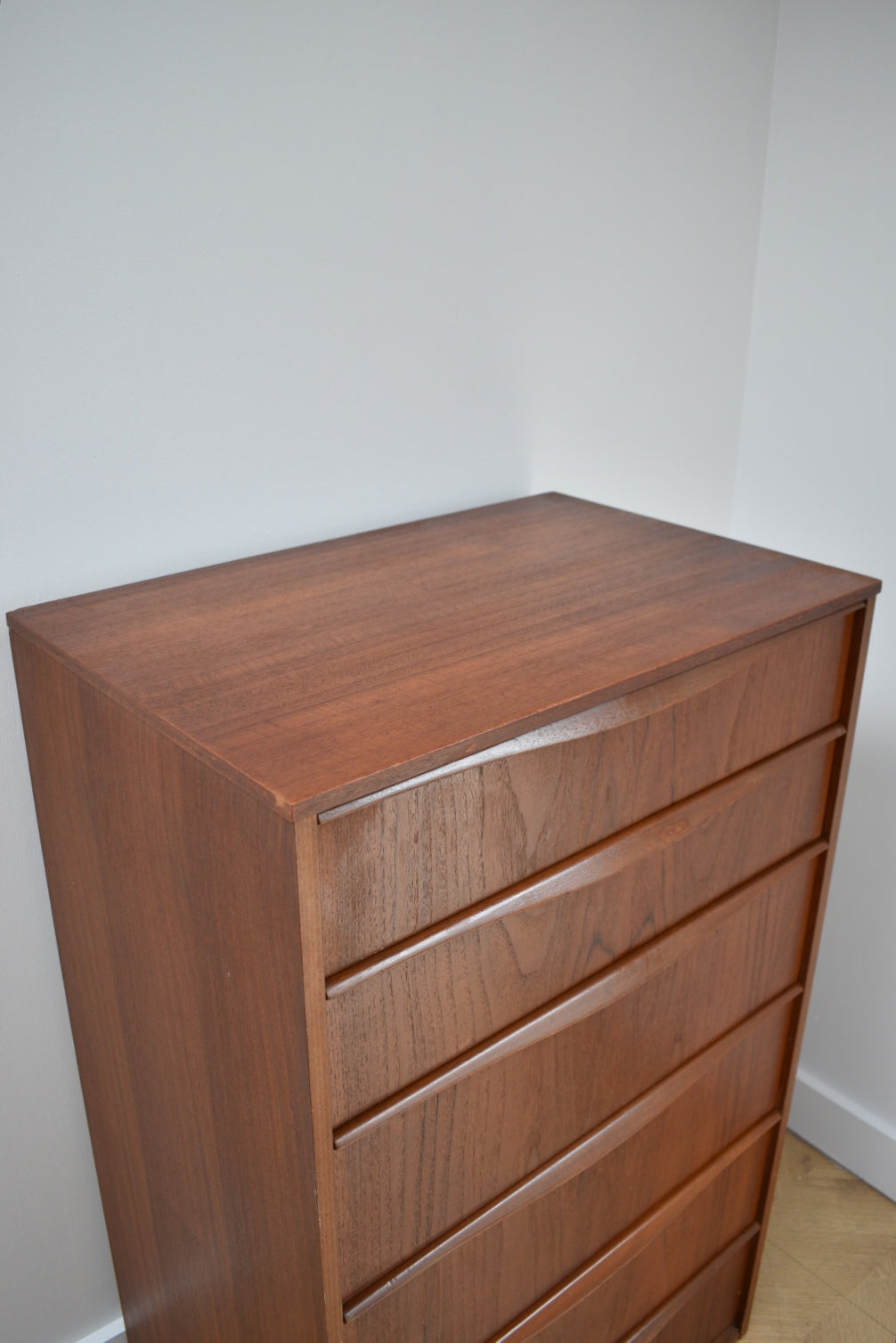 Austinsuite Chest of Drawers