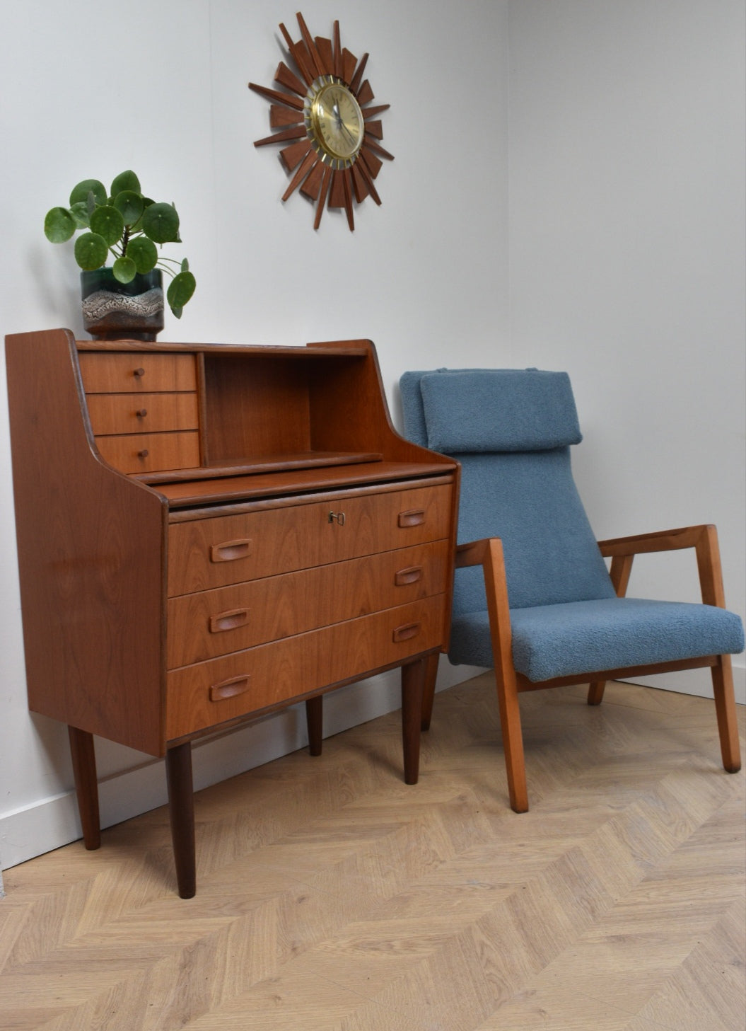 Lygija Marija Stapulionienė Lounge Chair