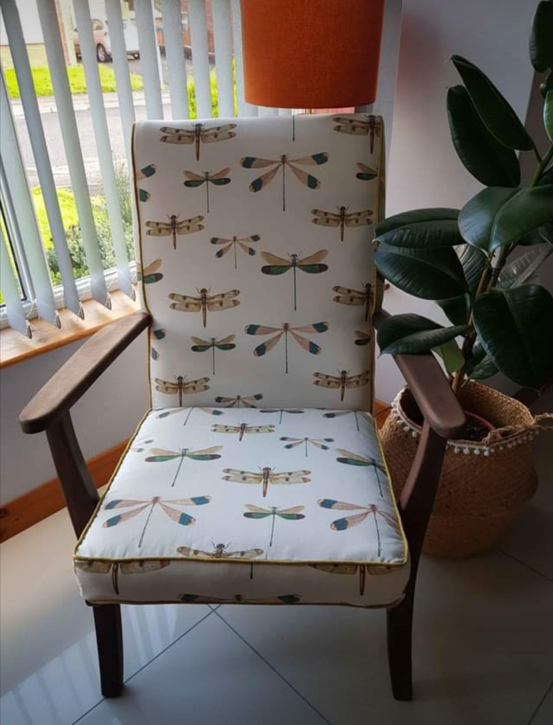 Teak dragonfly chair