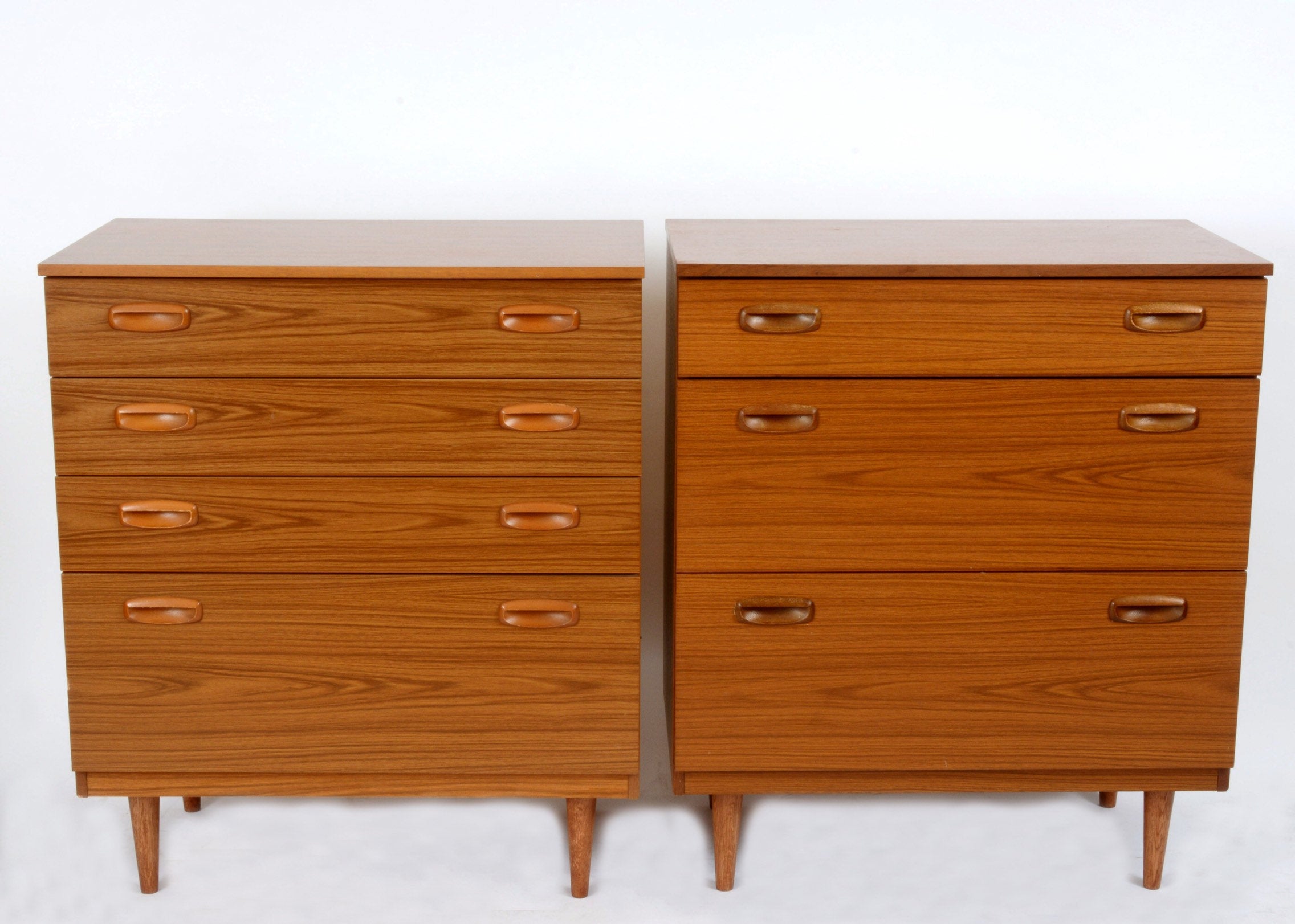 SCHREIBER VINTAGE BEDROOM SET. 